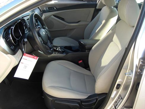 Used 2013 Kia Optima LX FWD image 16