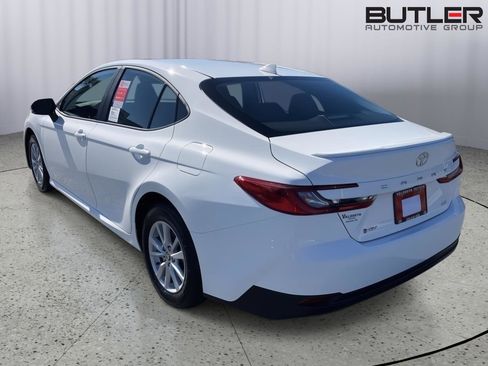 New 2026 Toyota Camry LE FWD image 3