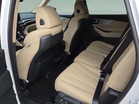 New 2026 Acura MDX FWD image 11