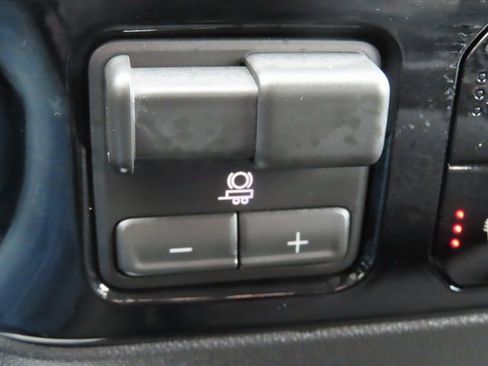 New 2026 GMC Sierra 1500 SLE w/ X31 Off-Road Package image 35