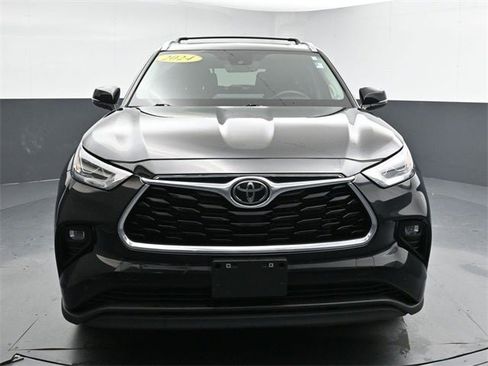 Used 2024 Toyota Highlander Limited image 5