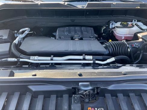 Used 2023 Chevrolet Silverado 1500 LT AWD/4WD image 30