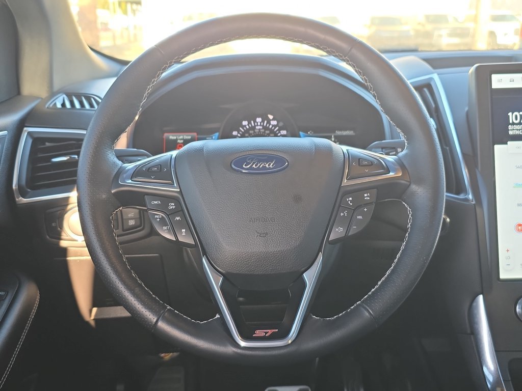 Used 2024 Ford Edge ST w/ Equipment Group 401A AWD/4WD image 18
