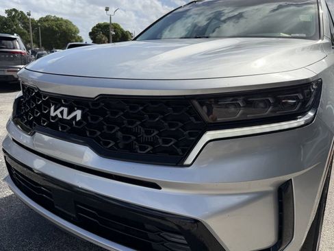 Certified 2022 Kia Sorento SX AWD/4WD image 10