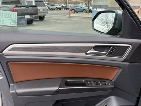 Used 2021 Volkswagen Atlas SEL image 14