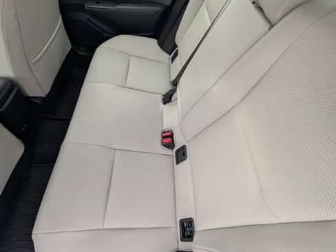 Used 2024 Toyota Prius XLE AWD/4WD image 10