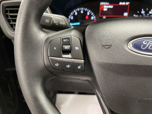 Used 2022 Ford Escape SE image 16