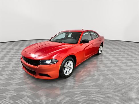 Used 2023 Dodge Charger SXT image 4