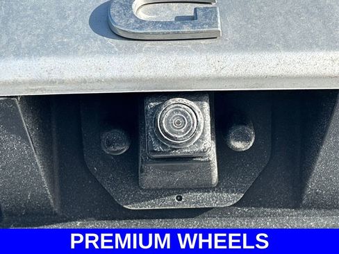 Used 2022 Nissan Rogue SV image 14