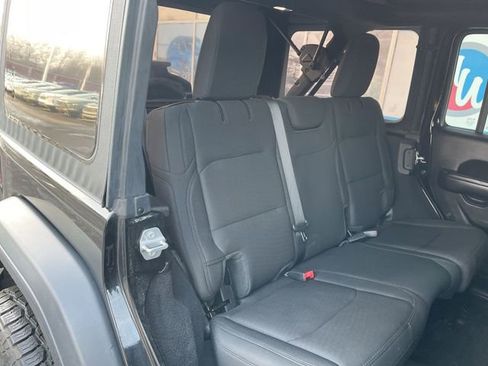 Used 2020 Jeep Wrangler Unlimited Sport S AWD/4WD image 25