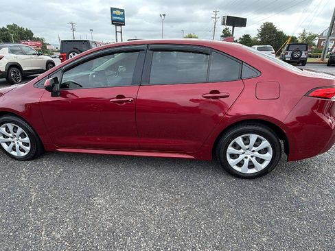 Used 2022 Toyota Corolla LE FWD image 11