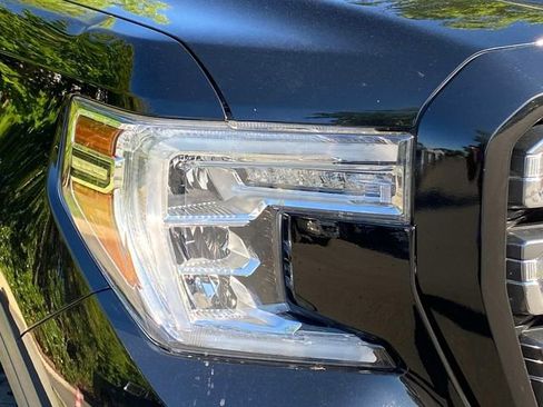 Used 2020 GMC Sierra 1500 AT4 w/ AT4 Premium Package AWD/4WD image 4
