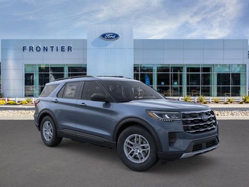 New 2026 Ford Explorer Active image 7
