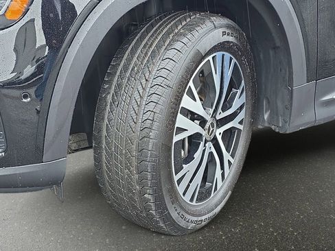 Used 2025 Mercedes-Benz GLB 250 4MATIC image 36
