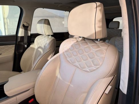 Used 2021 Hyundai Palisade Calligraphy image 30