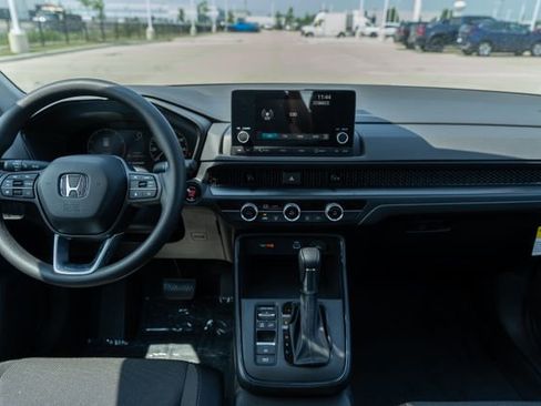Used 2025 Honda CR-V LX image 13