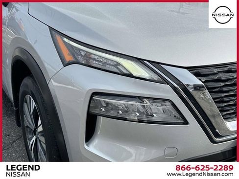 Used 2023 Nissan Rogue SV w/ SV Premium Package image 8