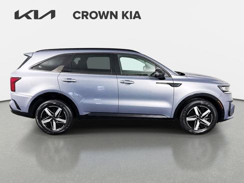 Certified 2023 Kia Sorento S w/ Panoramic Sunroof Package FWD image 4