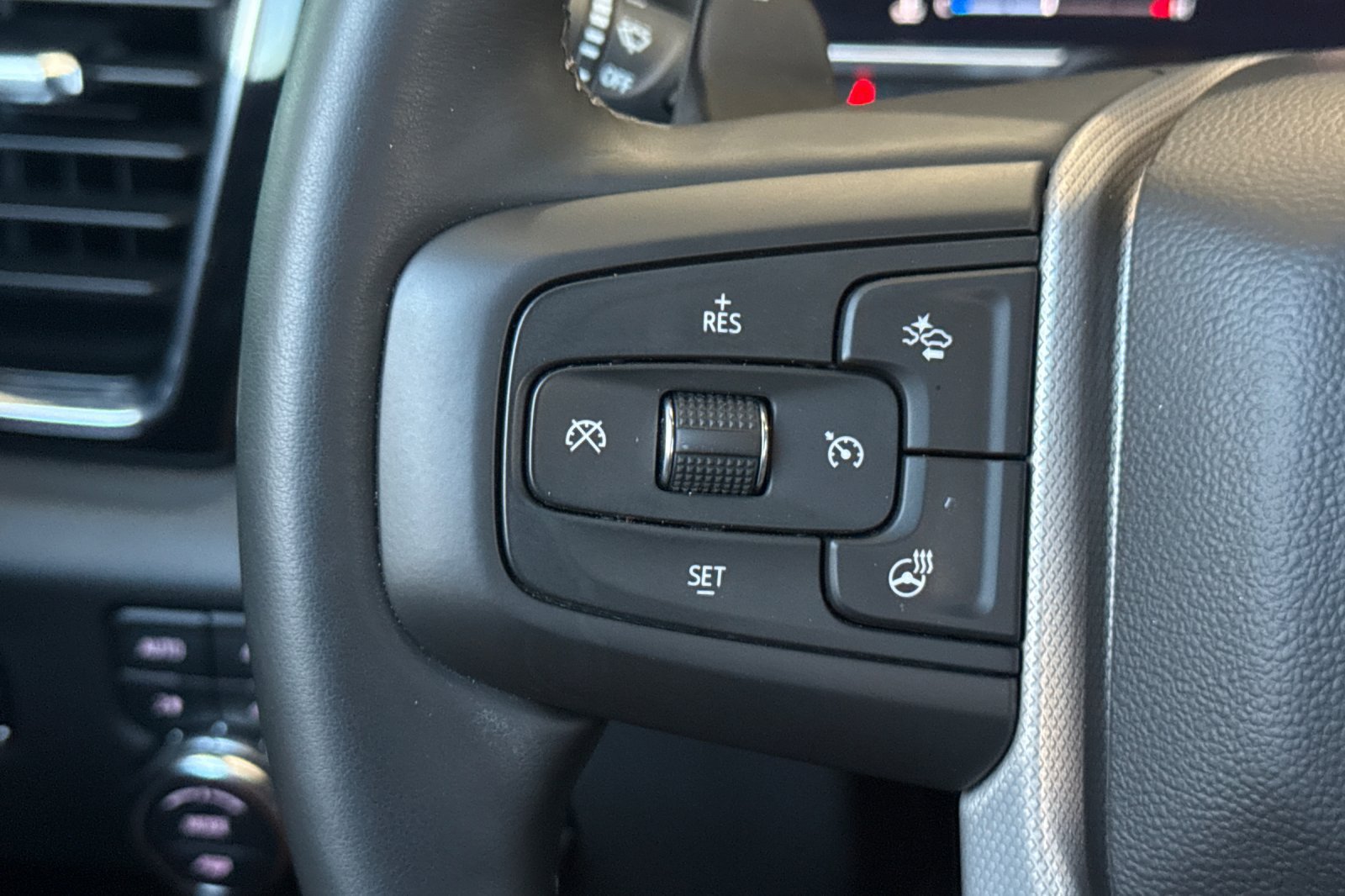 Used 2025 GMC Sierra 1500 Denali AWD/4WD image 34