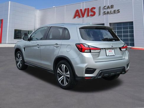 Used 2025 Mitsubishi Outlander Sport SE AWD/4WD image 3