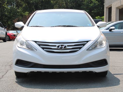 Used 2014 Hyundai Sonata GLS FWD image 2