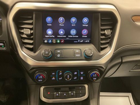 Used 2023 GMC Acadia SLE w/ Driver Convenience Package image 9