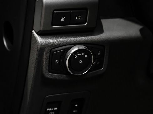 Used 2018 Ford Expedition Max XLT w/ Equipment Group 202A image 19