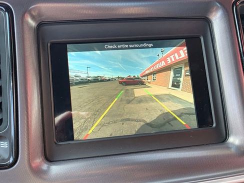 Used 2021 Dodge Challenger R/T image 18