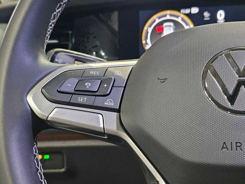 New 2026 Volkswagen Tiguan SE image 25