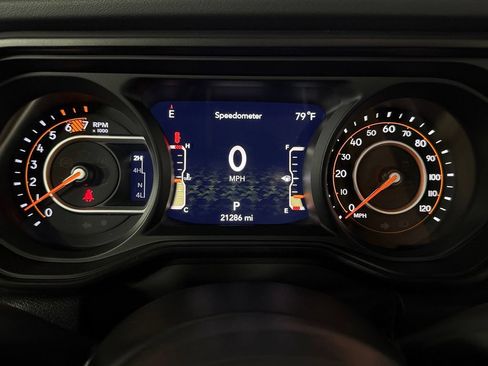 Certified 2024 Jeep Wrangler Unlimited Rubicon AWD/4WD image 14