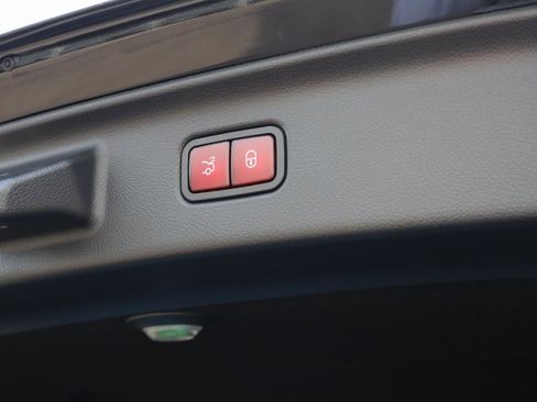 New 2026 Mercedes-Benz S 580 4MATIC Sedan image 11