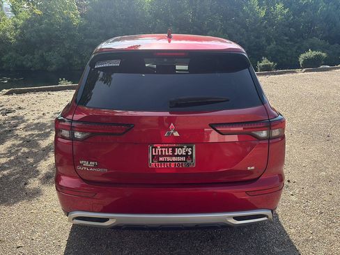 Used 2022 Mitsubishi Outlander SE FWD image 7