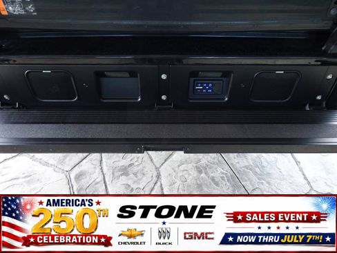 Certified 2025 GMC Sierra 2500 Denali Ultimate AWD/4WD image 9