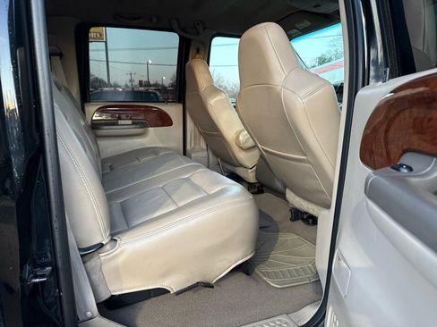 Used 2003 Ford F250 Lariat image 8