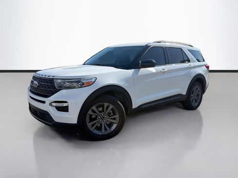 Used 2022 Ford Explorer XLT w/ Equipment Group 202A AWD/4WD image 1