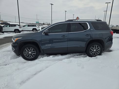 Used 2019 GMC Acadia SLT w/ LPO, Floor Liner Package image 2