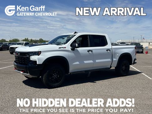 Used 2025 Chevrolet Silverado 1500 ZR2 w/ Technology Package AWD/4WD image 1