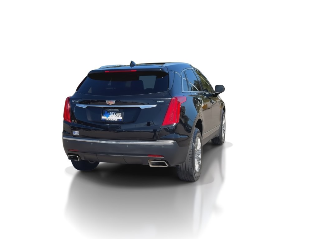Certified 2017 Cadillac XT5 Luxury FWD image 8