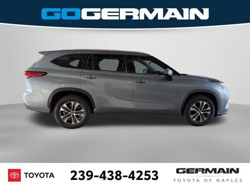 Used 2021 Toyota Highlander XLE FWD image 10