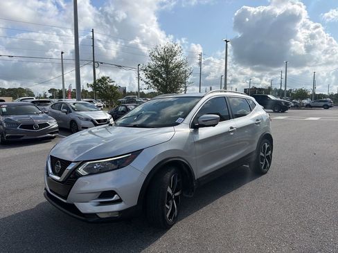 Used 2022 Nissan Rogue Sport SL w/ Premium Package AWD/4WD image 3