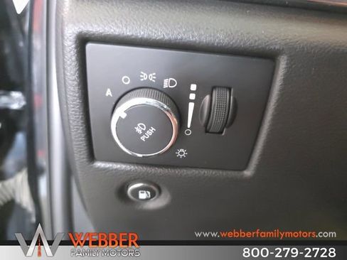 Used 2020 Jeep Grand Cherokee Limited w/ Trailer Tow Group IV image 17