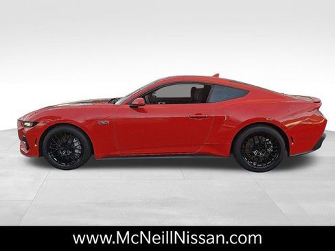 Used 2025 Ford Mustang GT image 8