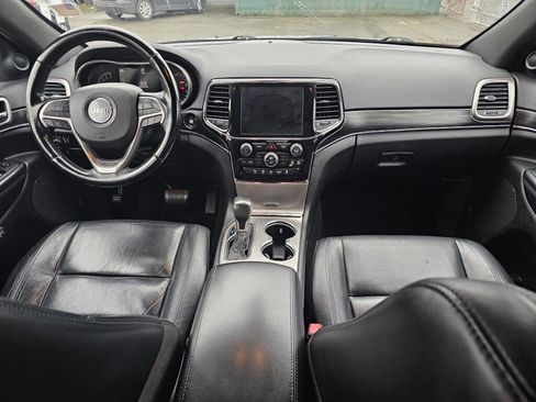 Used 2019 Jeep Grand Cherokee Limited image 16