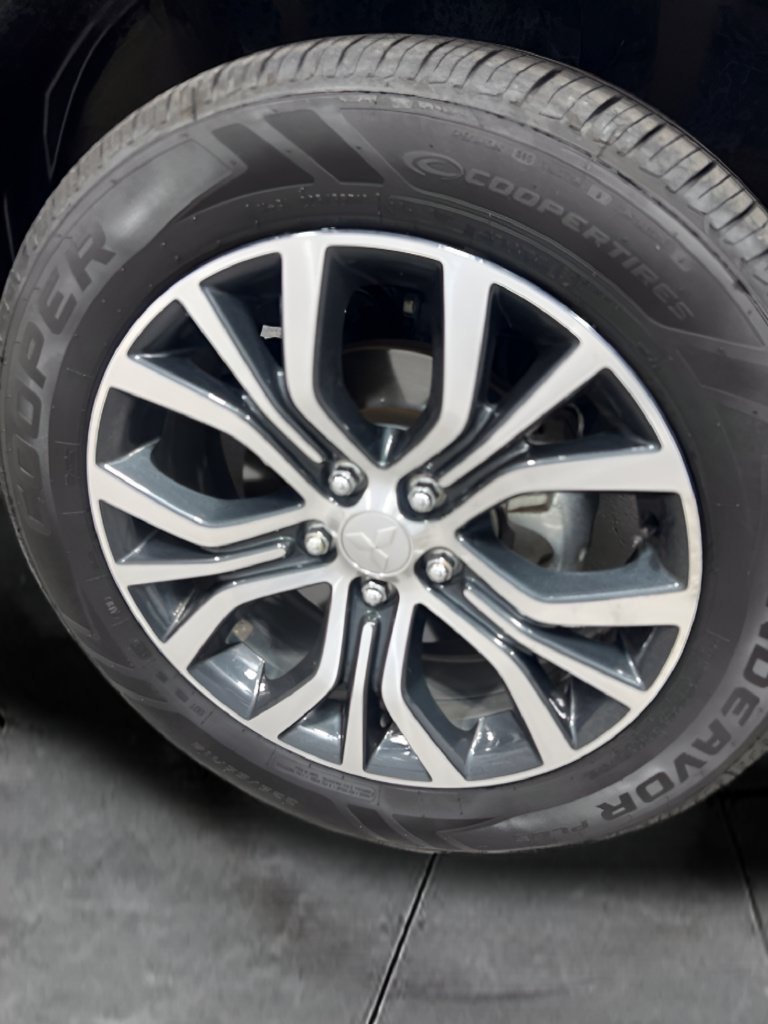 Used 2018 Mitsubishi Outlander Sport SEL AWD/4WD image 18