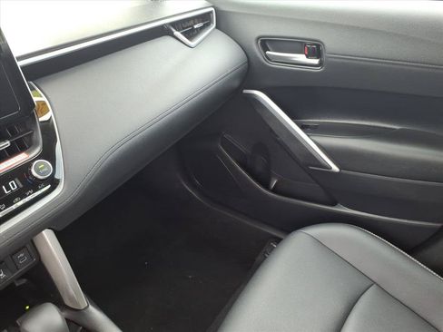 Used 2025 Toyota Corolla Cross XLE w/ Convenience Package AWD/4WD image 36