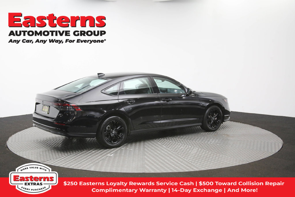 Used 2025 Honda Accord SE image 37