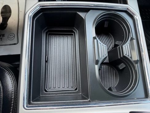 Used 2018 Ford F250 Lariat w/ Chrome Package image 30