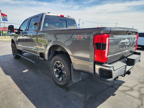 Used 2023 Ford F250 Lariat AWD/4WD image 6