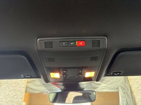 Used 2025 Volkswagen Jetta Sport FWD image 22