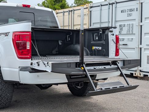 Used 2022 Ford F150 XLT w/ Equipment Group 302A High AWD/4WD image 15